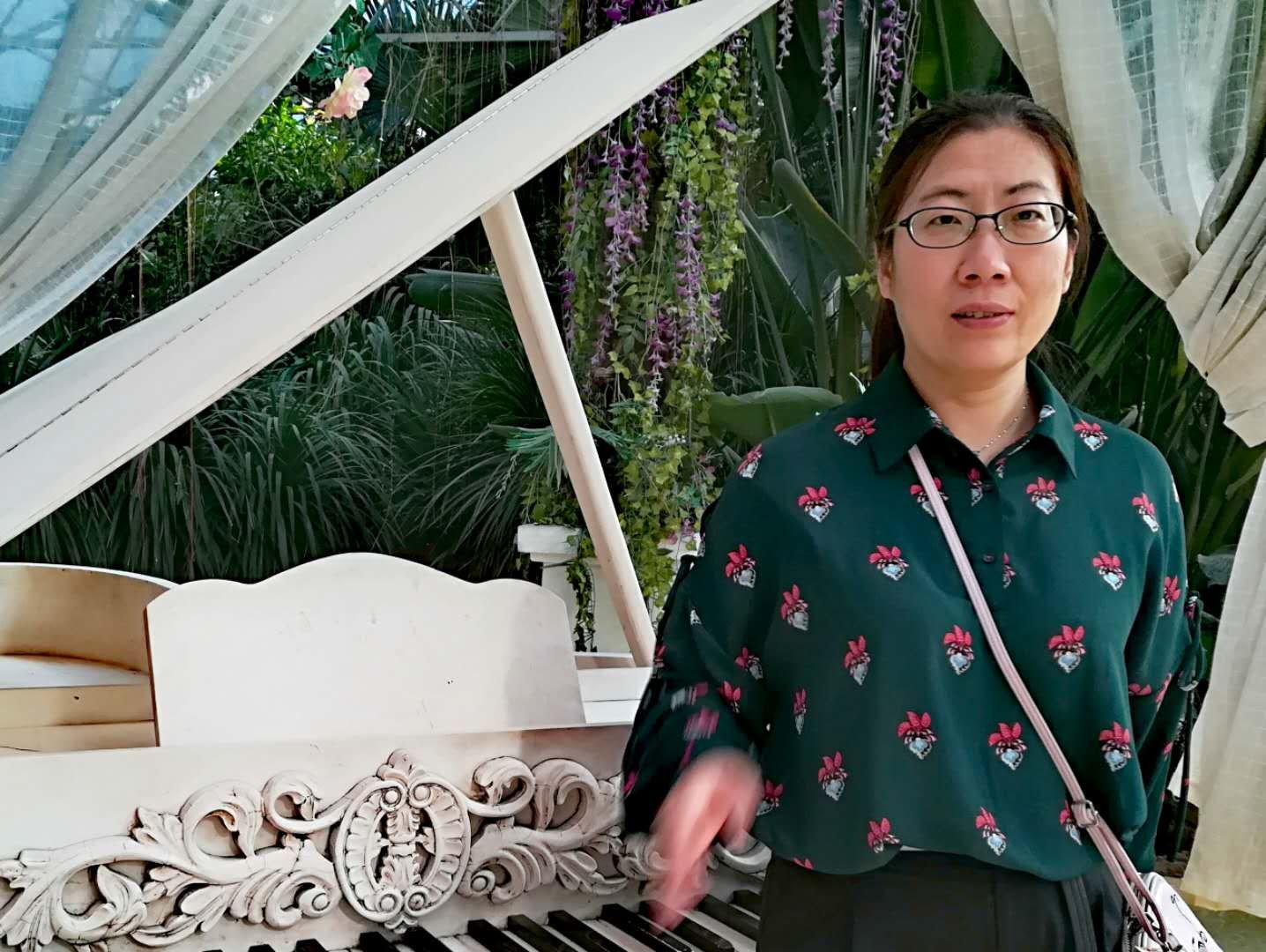 李莹.jpg