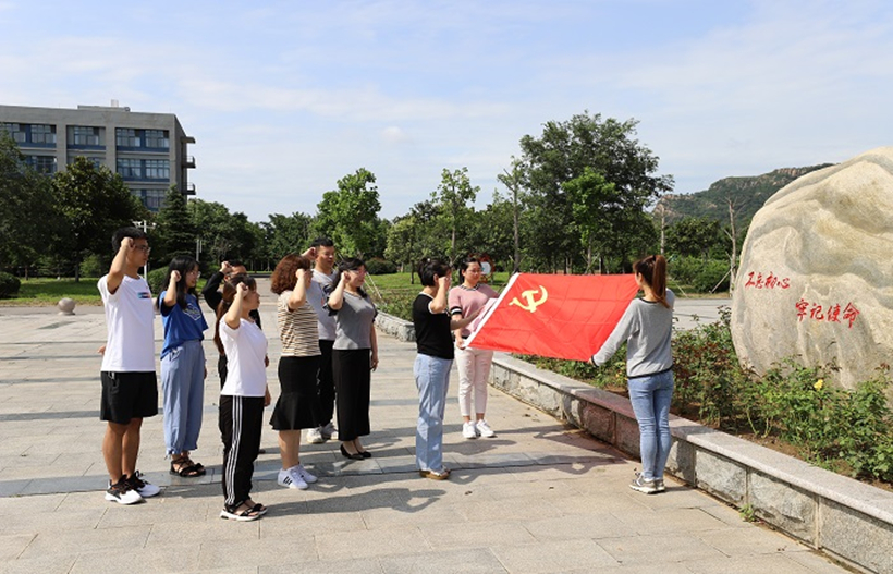 SXY 0701宣誓图片_副本2.jpg SXY 0701宣誓图片_副本2.jpg