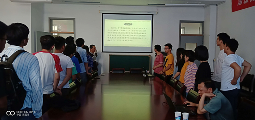 资助座谈会2_副本2.jpg